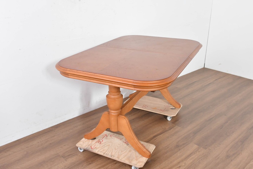 中古　maruni(マルニ木工)　地中海シリーズ　丸みのあるフォルムが上品な伸長式ダイニングテーブル　定価約30万円　(R-089631)