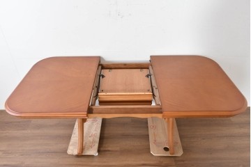 中古　maruni(マルニ木工)　地中海シリーズ　丸みのあるフォルムが上品な伸長式ダイニングテーブル　定価約30万円　(R-089631)
