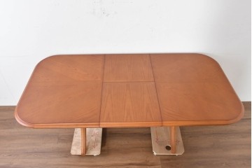 中古　maruni(マルニ木工)　地中海シリーズ　丸みのあるフォルムが上品な伸長式ダイニングテーブル　定価約30万円　(R-089631)