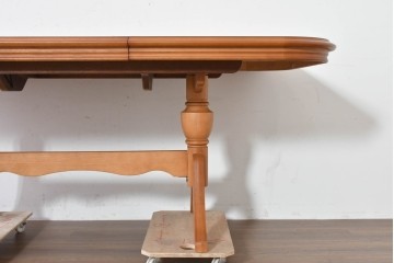 中古　maruni(マルニ木工)　地中海シリーズ　丸みのあるフォルムが上品な伸長式ダイニングテーブル　定価約30万円　(R-089631)