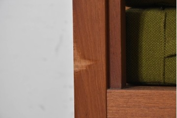 和製ヴィンテージ　国産　チーク材　北欧デザインの1人掛けソファ　(R-089634)