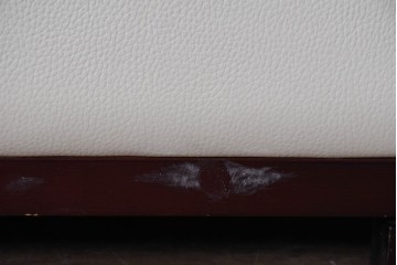 中古　IDC大塚家具　L/Sシリーズ　本革　すっきりとしたホワイトカラーのオットマン　定価約7万円　(R-089636)