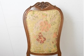 中古　アメリカ　美品　高級輸入家具　オーク材　花柄ファブリックと彫刻が優美なダイニングチェア4脚セット　(R-089638)