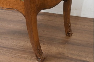 中古　アメリカ　美品　高級輸入家具　オーク材　花柄ファブリックと彫刻が優美なダイニングチェア4脚セット　(R-089638)