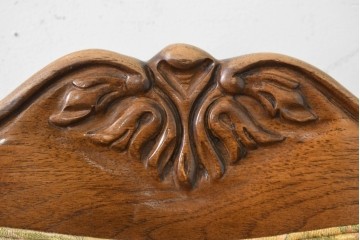 中古　アメリカ　美品　高級輸入家具　オーク材　花柄ファブリックと彫刻が優美なダイニングチェア4脚セット　(R-089638)