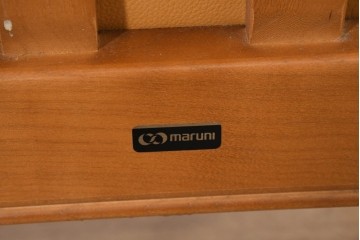 中古　美品　maruni(マルニ木工)　地中海シリーズ　フェイクレザー　すっきりとした直線的なフレームのニースチェア4脚セット　定価(4脚合計)約30万円　(R-089639)