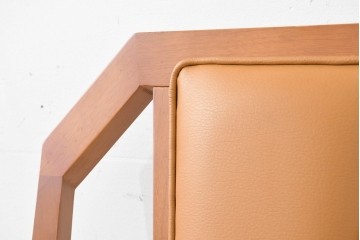 中古　美品　maruni(マルニ木工)　地中海シリーズ　ニースチェア　フェイクレザーのダイニングチェア2脚セット　定価(2脚合計)約18万円　(R-089640)