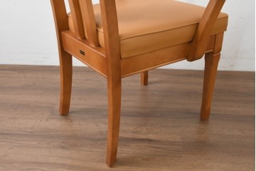 中古　美品　maruni(マルニ木工)　地中海シリーズ　ニースチェア　フェイクレザーのダイニングチェア2脚セット　定価(2脚合計)約18万円　(R-089640)