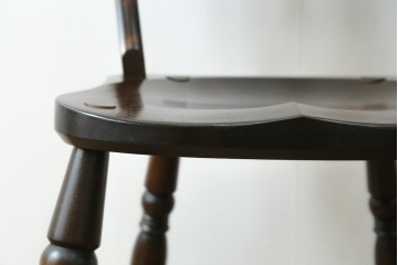中古　松本民芸家具　背もたれの挽き物加工がお洒落な#49A型ワイコムチェア　定価約10万7千円　(R-089642)