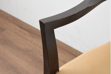 中古　アメリカ最高級ブランド　Century Furniture(センチュリー・ファニチャー)　品格漂う佇まいが魅力のアームチェア　定価約50万円　(R-089645)