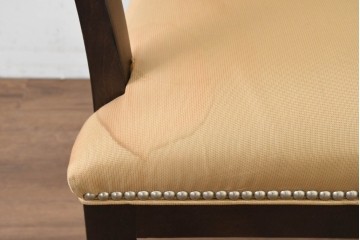 中古　アメリカ最高級ブランド　Century Furniture(センチュリー・ファニチャー)　品格漂う佇まいが魅力のアームチェア　定価約50万円　(R-089645)