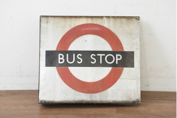 イギリスヴィンテージ　ロンドン交通局　ラウンデル(Roundel)　BUS STOP(バスストップ)　バス停の看板　(R-089648)