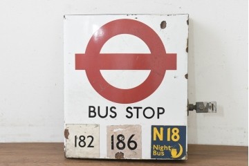 イギリスヴィンテージ　ロンドン交通局　プレーン・ラウンデル(Roundel)　BUS STOP(バスストップ)　バス停の看板　(R-089649)