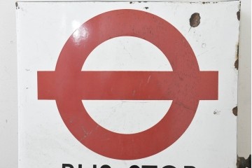 イギリスヴィンテージ　ロンドン交通局　プレーン・ラウンデル(Roundel)　BUS STOP(バスストップ)　バス停の看板　(R-089649)