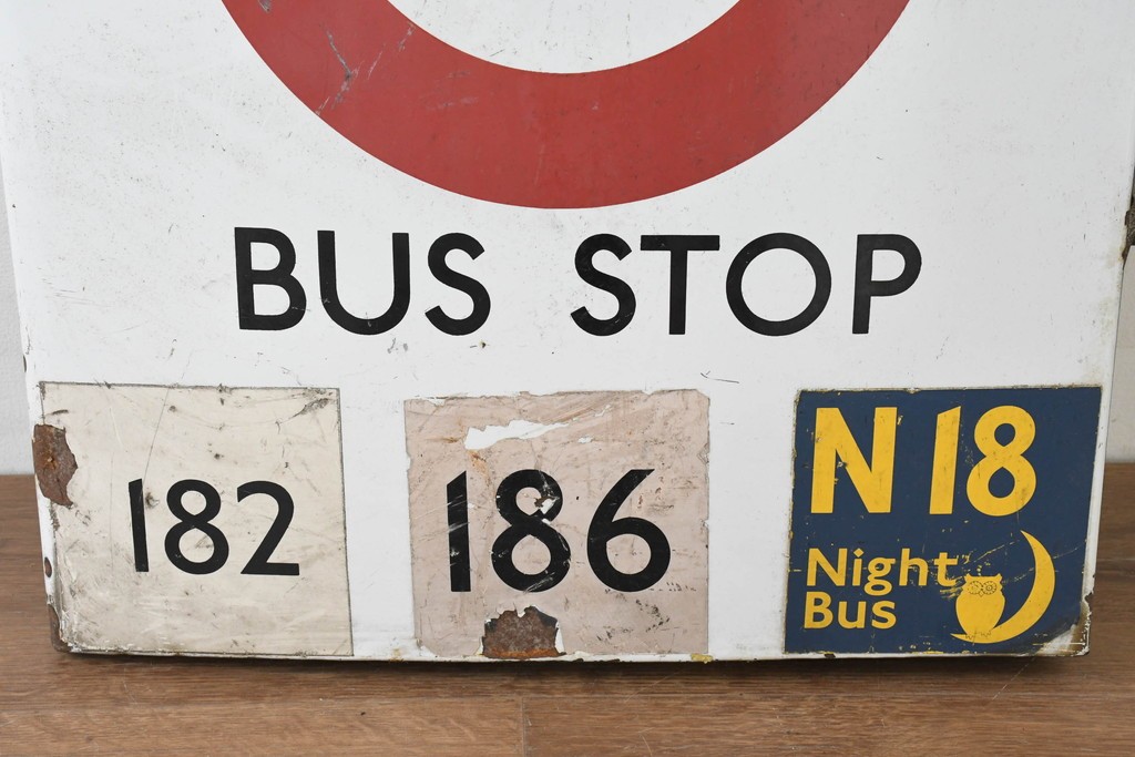 イギリスヴィンテージ　ロンドン交通局　プレーン・ラウンデル(Roundel)　BUS STOP(バスストップ)　バス停の看板　(R-089649)