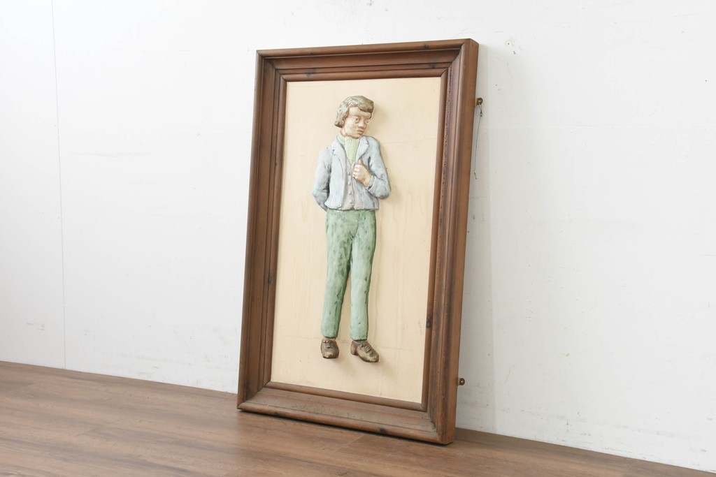 【簡易リペア限定品】　ヨーロッパヴィンテージ　1960年から1970年頃　石膏　立体的な人物像が目を引くウォールアート　(R-089652)