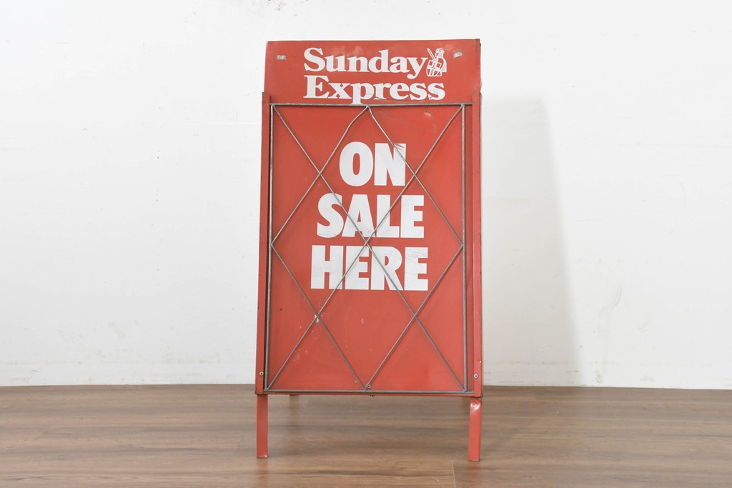 イギリスヴィンテージ　Sunday Express・Daily Expressの両面使いができるスタンド看板　(R-089653)