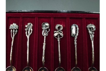 ドイツ　クリストフ・ウィドマン(CHRISTOPH WIDMANN)　シルバー835・925　繊細な装飾が魅力のカトラリーなど26点セット　外箱付き　(R-089655)