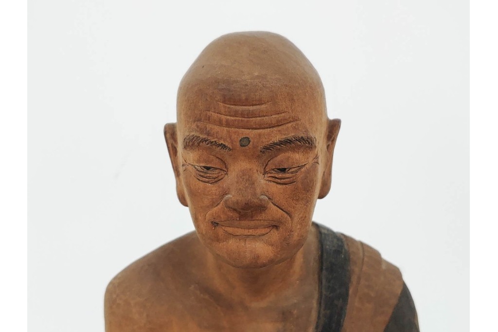 大正から昭和初期　在銘　木彫　高さ約91cm　彩色が美しい仏像　台・屏風付き　(R-089658)