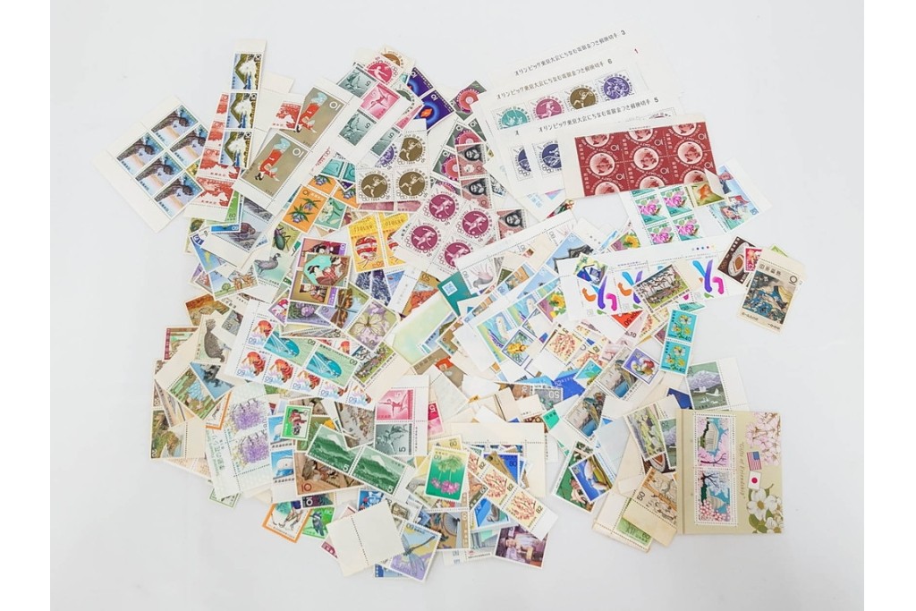 日本切手　多彩な図柄の未使用切手シート&バラまとめてセット　額面535,715円　(R-089662)