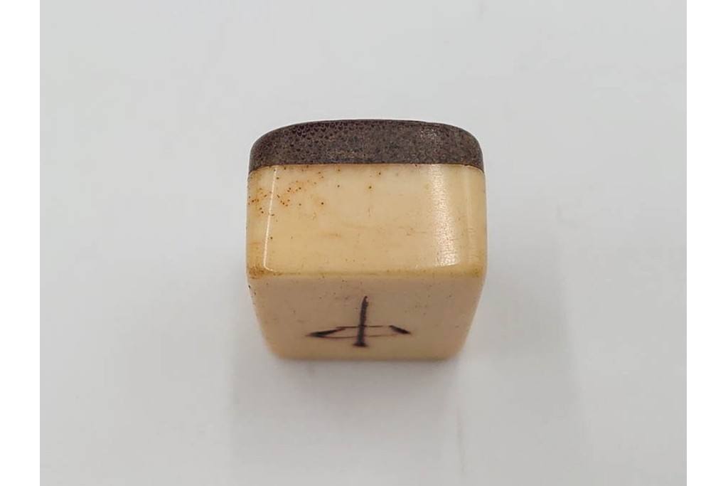 戦前　背竹牌(骨牌)　麻雀牌・点棒・サイコロのセット　収納箱付き　(R-089665)