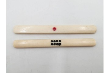 戦前　背竹牌(骨牌)　麻雀牌・点棒・サイコロのセット　収納箱付き　(R-089665)