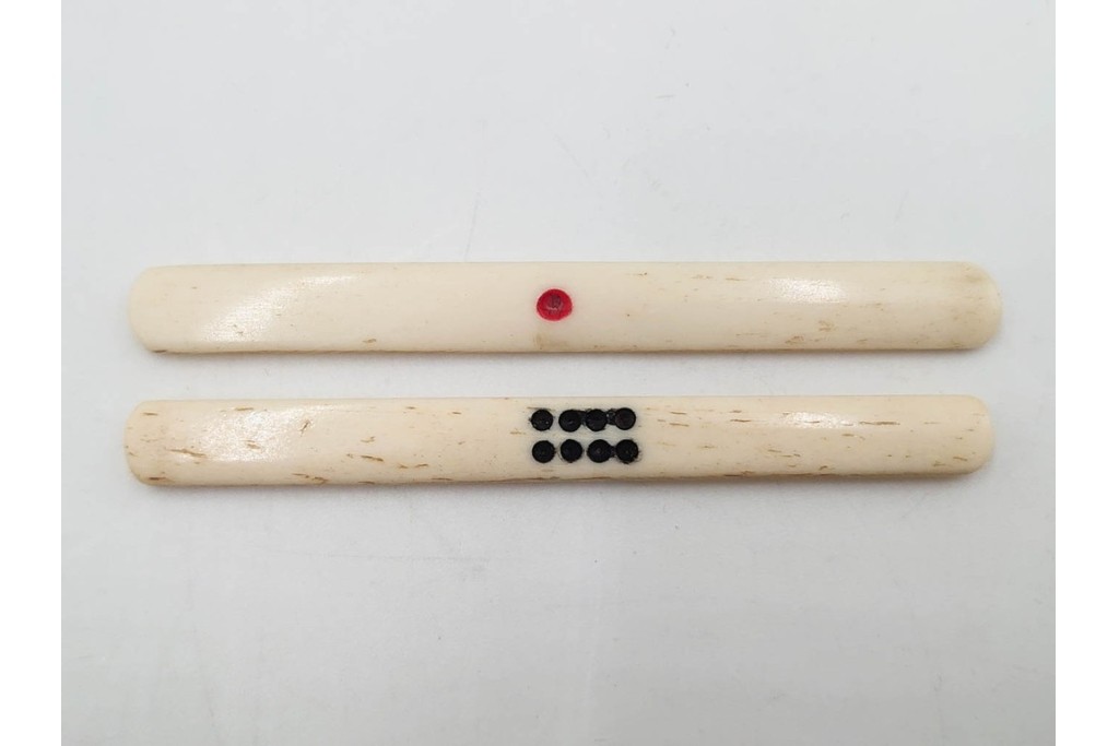 戦前　背竹牌(骨牌)　麻雀牌・点棒・サイコロのセット　収納箱付き　(R-089665)