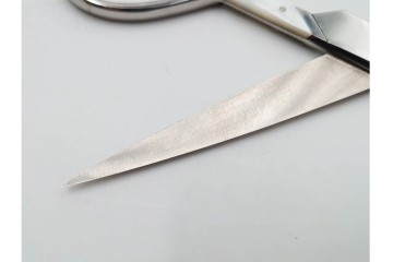 ドイツ　Solingen(ゾーリンゲン)　 ZWILLING J.A. HENCKELS(ツヴィリング J.A. ヘンケルス) 　マザーパールをあしらったスリードール鋏　外箱付き　(R-089669)