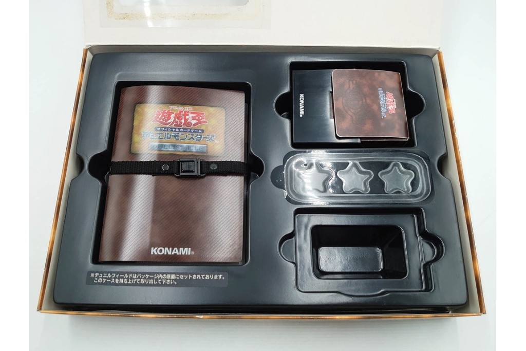 KONAMI(コナミ)　遊戯王　初期　スターターボックス&デュエルモンスターズEX　カードまとめてセット　青眼の白龍、エルフの剣士、ブラック・マジシャンなど　(R-089671)
