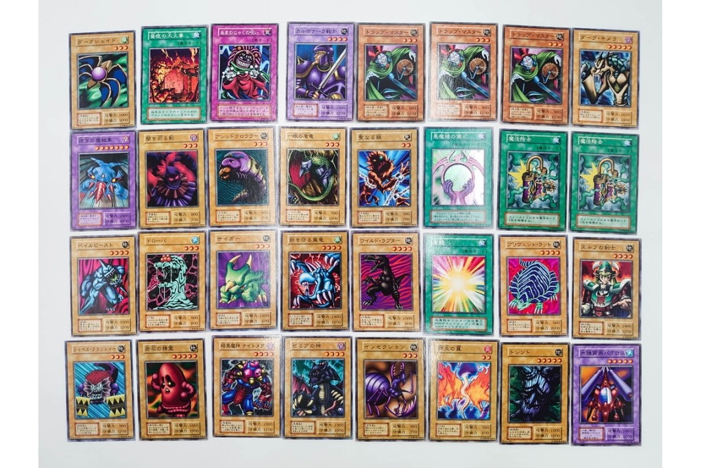 KONAMI(コナミ)　遊戯王　初期　スターターボックス&デュエルモンスターズEX　カードまとめてセット　青眼の白龍、エルフの剣士、ブラック・マジシャンなど　(R-089671)