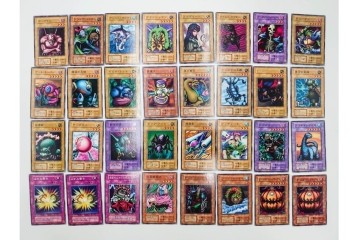 KONAMI(コナミ)　遊戯王　初期　スターターボックス&デュエルモンスターズEX　カードまとめてセット　青眼の白龍、エルフの剣士、ブラック・マジシャンなど　(R-089671)