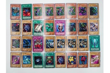 KONAMI(コナミ)　遊戯王　初期　スターターボックス&デュエルモンスターズEX　カードまとめてセット　青眼の白龍、エルフの剣士、ブラック・マジシャンなど　(R-089671)