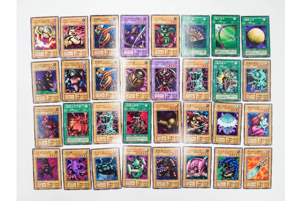 KONAMI(コナミ)　遊戯王　初期　スターターボックス&デュエルモンスターズEX　カードまとめてセット　青眼の白龍、エルフの剣士、ブラック・マジシャンなど　(R-089671)
