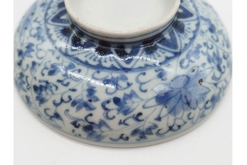江戸期　古伊万里　染付　花唐草文と松竹梅文が上品な蓋付き茶碗　(R-089675)