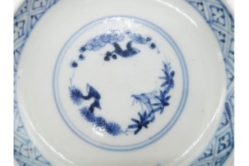 江戸期　古伊万里　染付　花唐草文と松竹梅文が上品な蓋付き茶碗　(R-089675)
