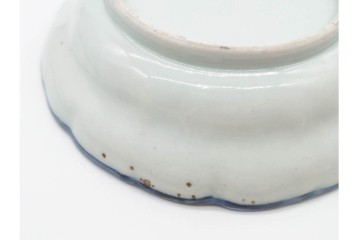 江戸期　古伊万里　染付　直径約15cm(4.9寸)　花文が彩る楼閣山水図の中皿2枚セット　(R-089676)