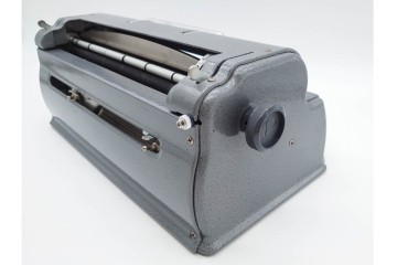 アメリカ　PERKINS BRAILLER(パーキンスブレーラー)　レトロな点字タイプライター　(R-089677)