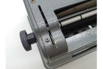 アメリカ　PERKINS BRAILLER(パーキンスブレーラー)　レトロな点字タイプライター　(R-089677)