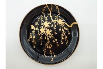 戦前　大正から昭和初期　木製漆器　蒔絵　直径約17cm(5.6寸)　気品漂う絵変わりの銘々皿6枚セット　外箱付き　(R-089678)