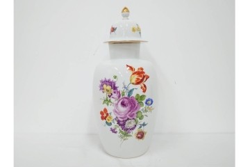 ドイツ製　Meissen(マイセン)　フラワーブーケ　高さ約53cm　華やかな蓋付きフラワーベース　外箱付き　(R-089689)