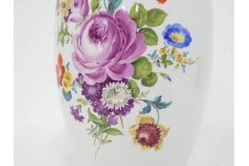 ドイツ製　Meissen(マイセン)　フラワーブーケ　高さ約53cm　華やかな蓋付きフラワーベース　外箱付き　(R-089689)