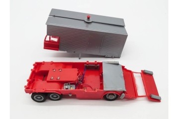 当時物　IMAI(旧イマイ)　キャプテンスカーレットの追跡戦闘車・秘密トレーラー・ヘリコプター　サンダーバードのジェットモグラタンク　プラモデルなどまとめてセット　外箱付き　(R-089691)