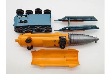 当時物　IMAI(旧イマイ)　キャプテンスカーレットの追跡戦闘車・秘密トレーラー・ヘリコプター　サンダーバードのジェットモグラタンク　プラモデルなどまとめてセット　外箱付き　(R-089691)