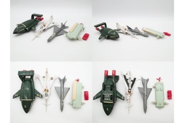 当時物　IMAI(旧イマイ)　キャプテンスカーレットの追跡戦闘車・秘密トレーラー・ヘリコプター　サンダーバードのジェットモグラタンク　プラモデルなどまとめてセット　外箱付き　(R-089691)