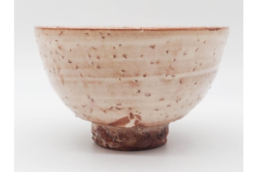 岡田裕　直径約14cm(4.6寸)　土の温かみを感じる萩茶碗　共箱付き　(R-089694)