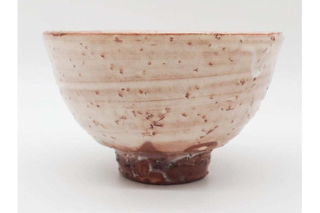 岡田裕　直径約14cm(4.6寸)　土の温かみを感じる萩茶碗　共箱付き　(R-089694)