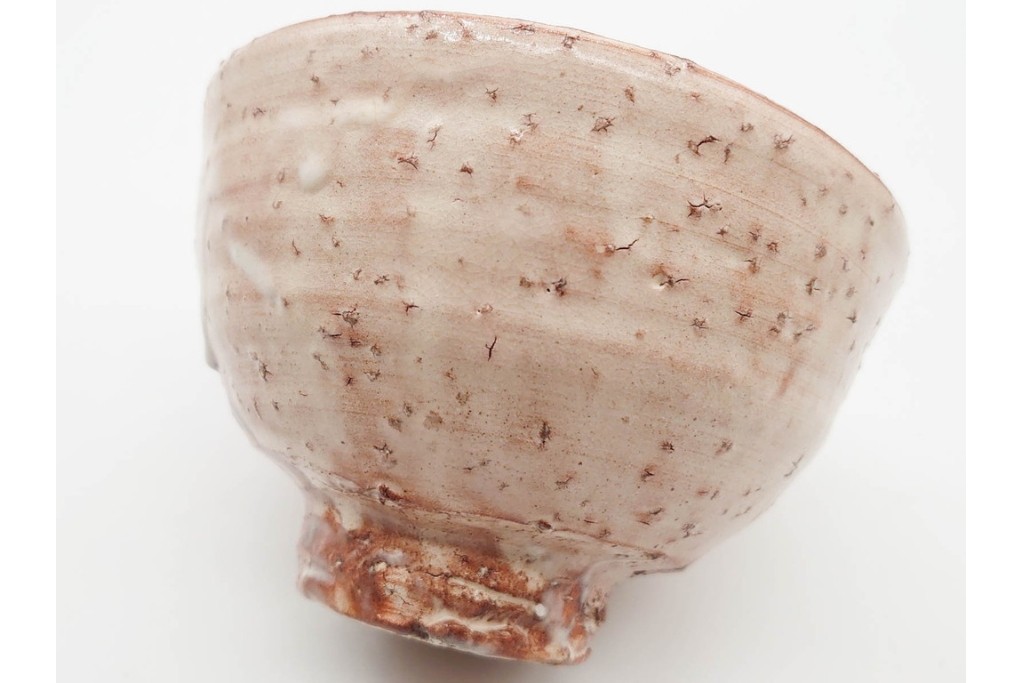 岡田裕　直径約14cm(4.6寸)　土の温かみを感じる萩茶碗　共箱付き　(R-089694)
