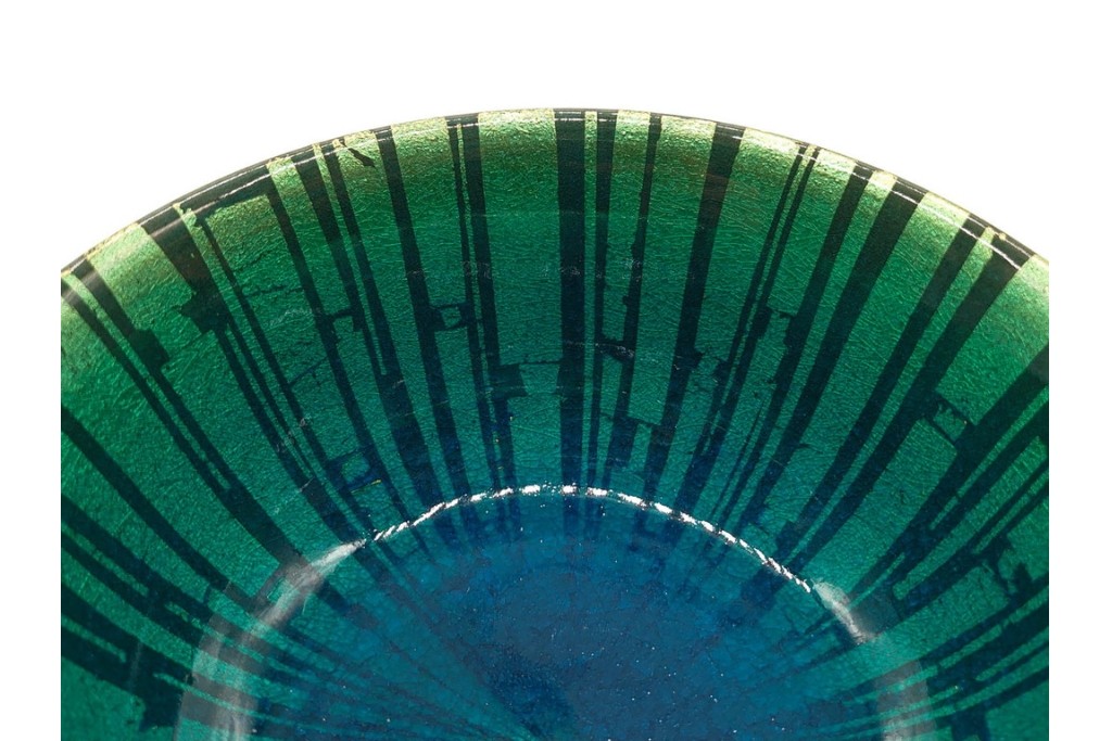 小野珀子　釉裏金彩　直径約18cm(5.9寸)　深みのある青緑の輝きが美しい菓子鉢　共箱付き　(R-089695)