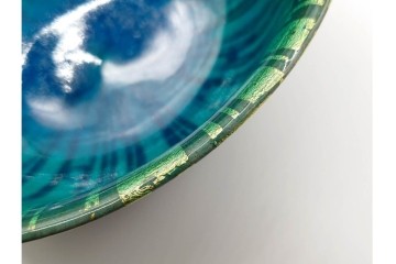 小野珀子　釉裏金彩　直径約18cm(5.9寸)　深みのある青緑の輝きが美しい菓子鉢　共箱付き　(R-089695)