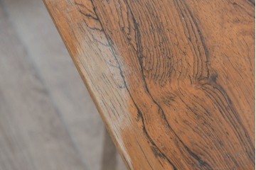 デンマークヴィンテージ　BR Gelsted(BRモブラー・ゲルステッド)　ローズウッド材　美しい木目のネストテーブル　(R-089702)